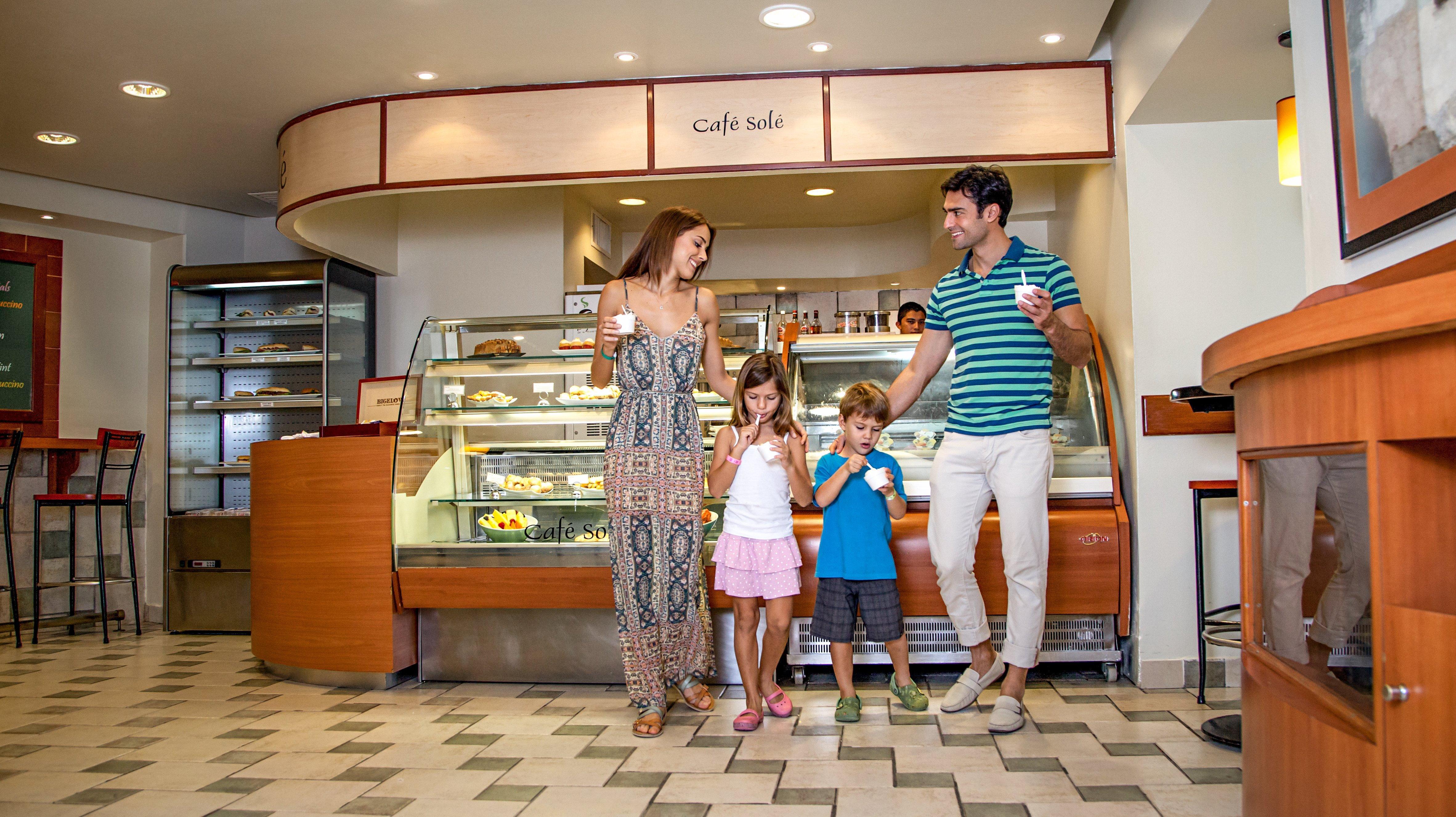 Grand Park Royal Cancun (Adults Only) Esterno foto Café Milano