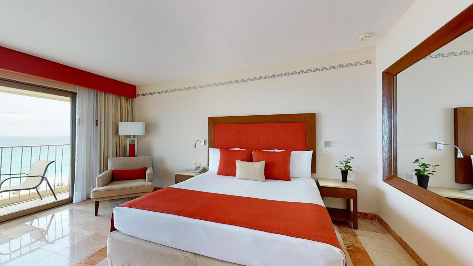 Grand Park Royal Cancun (Adults Only) Esterno foto A room at the Hard Rock Hotel Vallarta