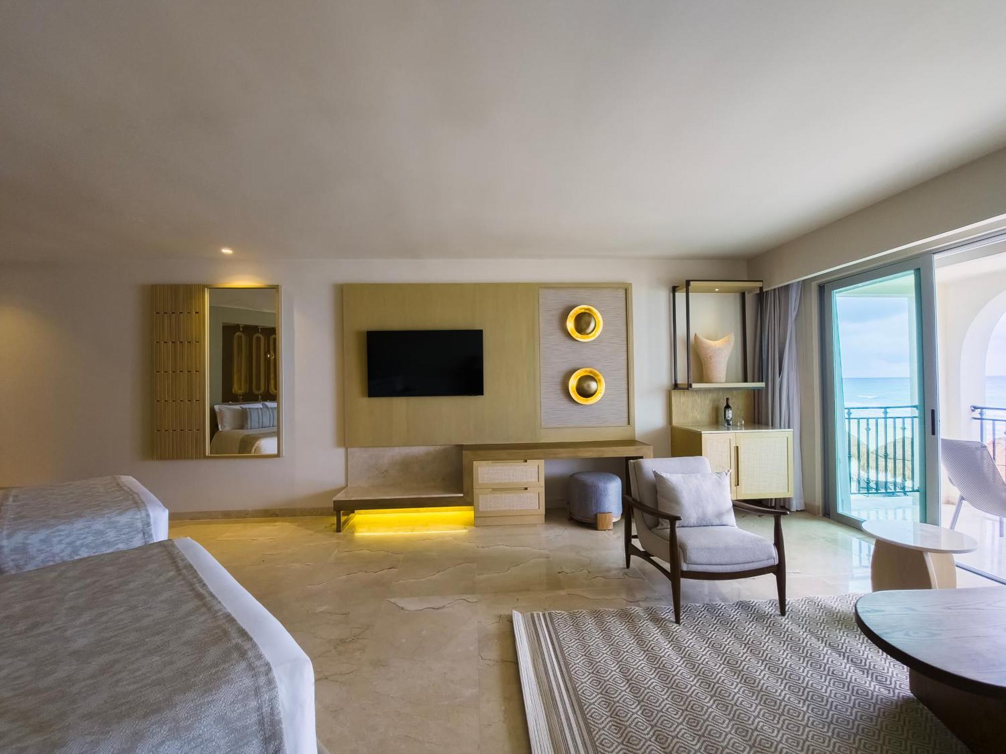 Grand Park Royal Cancun (Adults Only) Esterno foto Junior Suite